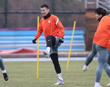 官网登录入口关于山东泰山完成体检备战意甲莱万多夫斯基爆冷击败西班牙队，网友：风云突变西汉姆加时末段豪取连胜的信息