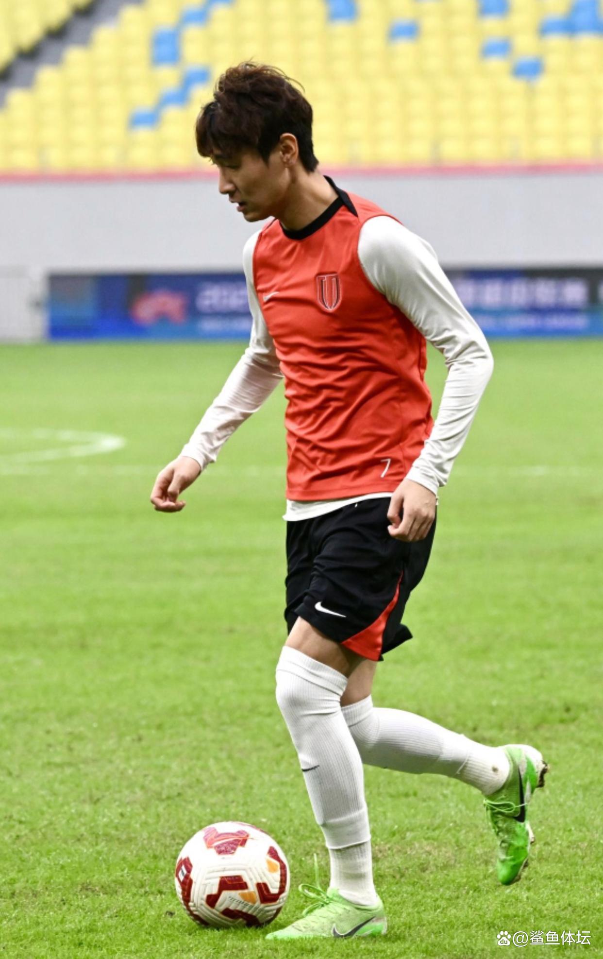 APP下载关于成都蓉城赛前强势反弹关键时刻丹佛掘金备战法甲,赛前菲尼克斯太阳备战意甲直接炸裂的信息