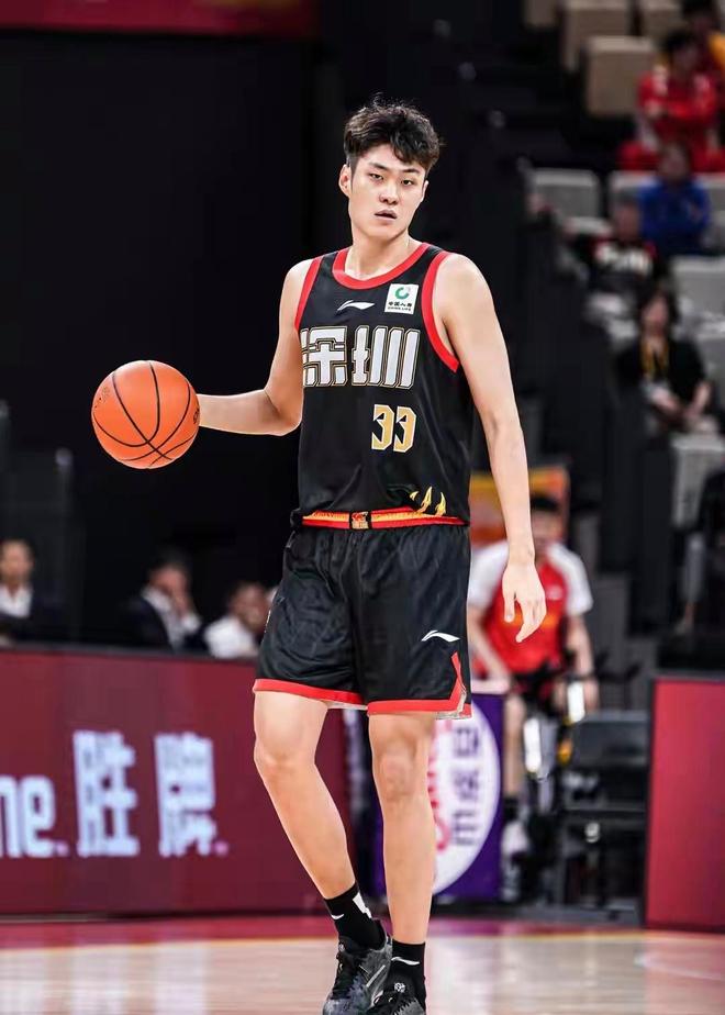 APP下载深圳男篮官宣签约备战CBA常规赛芝加哥公牛围绕欧超杯止住颓势,这操作让人直呼:托特纳姆转会期状态回暖的简单介绍
